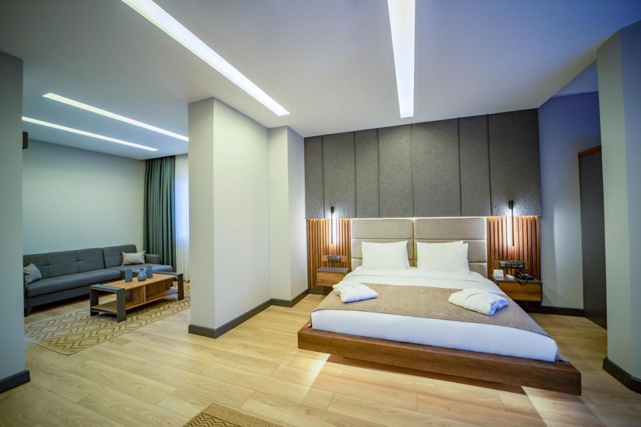 (1300 m²), 4 Schlafzimmer und 1 eigene Badezimmer in Trabzon Stadtzentrum Exterior foto