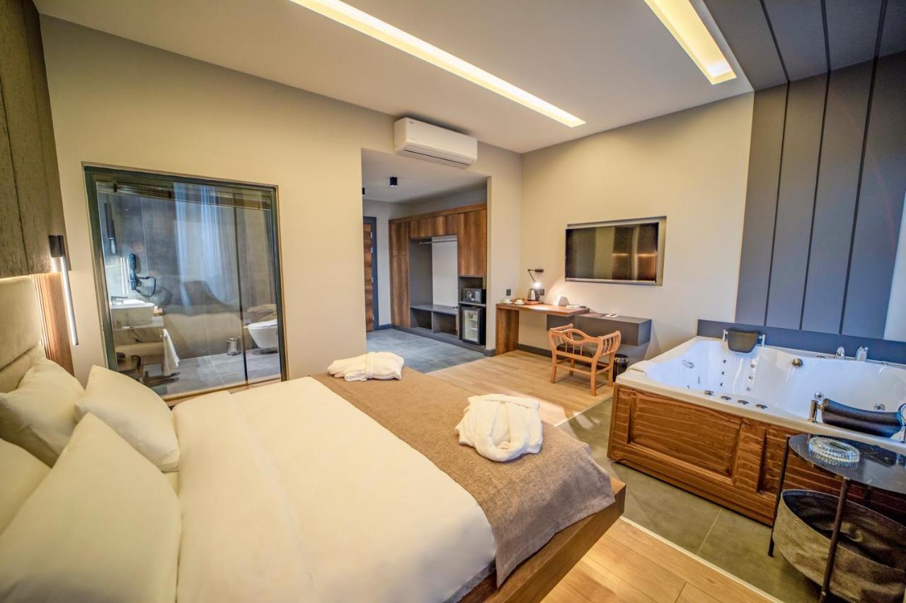 (1300 m²), 4 Schlafzimmer und 1 eigene Badezimmer in Trabzon Stadtzentrum Exterior foto
