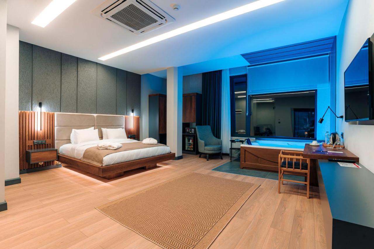 (1300 m²), 4 Schlafzimmer und 1 eigene Badezimmer in Trabzon Stadtzentrum Exterior foto