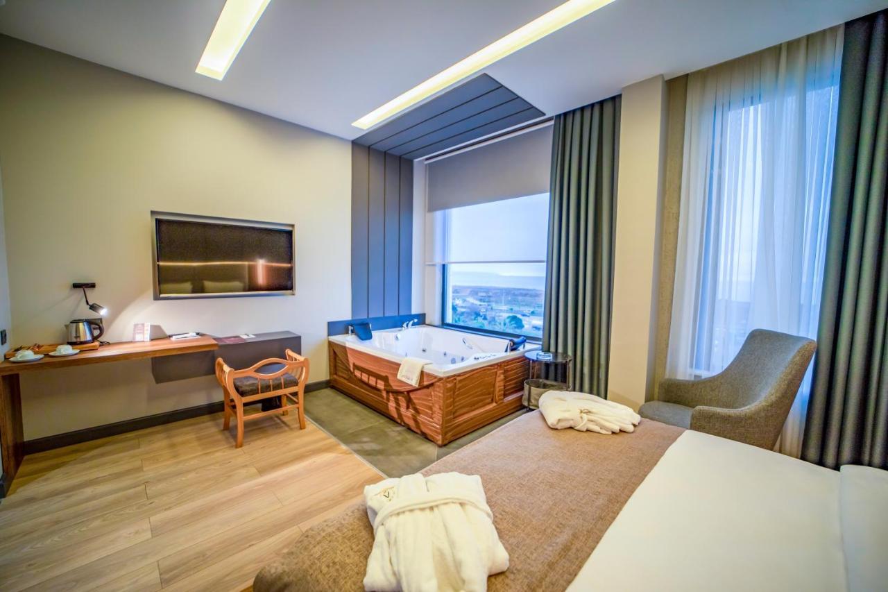 (1300 m²), 4 Schlafzimmer und 1 eigene Badezimmer in Trabzon Stadtzentrum Exterior foto